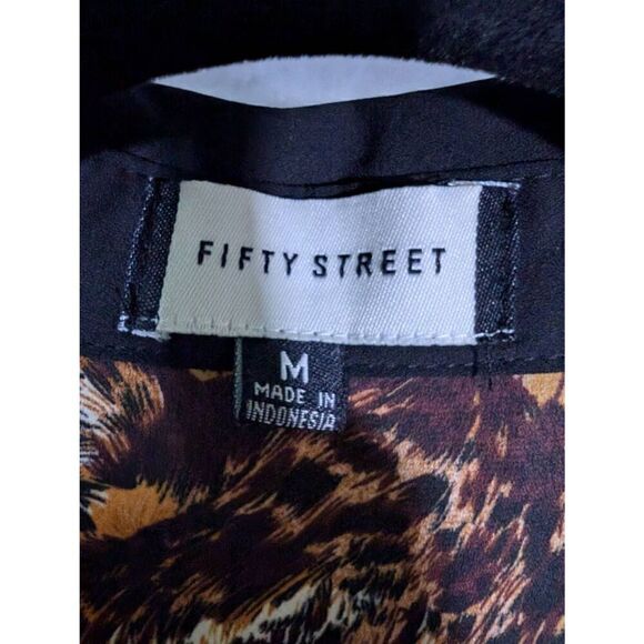 Fifty Street Cheetah Leopard Print Long Sleeve Blouse  Button Up Women's Medium - Picture 3 of 5